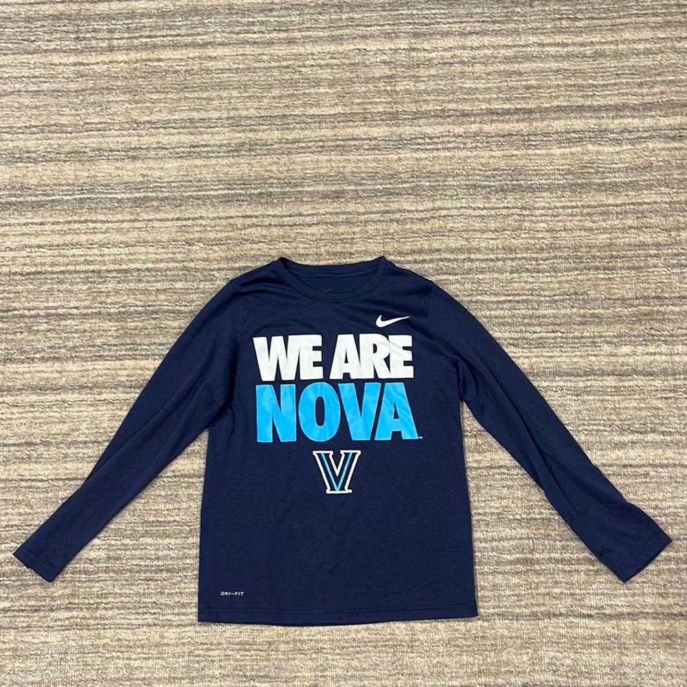 Nike Dri-Fit Villanova Basketball Official Long Sleeve Medium Youth